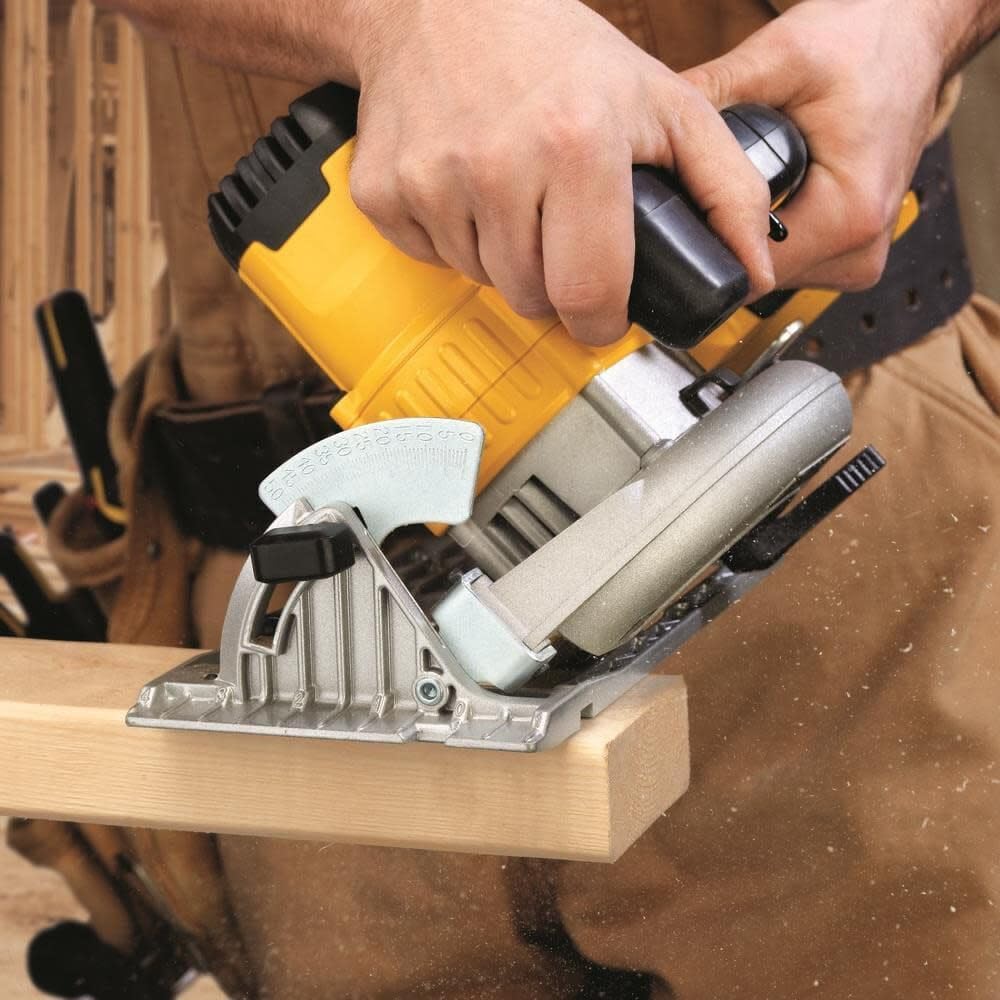 DEWALT 20V MAX Circular Saw, Cordless Sidewinder Style Portable, 6-1/2-Inch Blade, 5150 RPM, 0-50 Degree Bevel Capability, Battery Not Included (DCS391B)